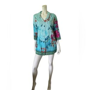 Soft Surroundings button top